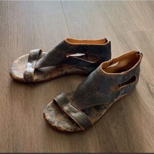 Bed Stu Soto Black Lux Leather Ankle Sandals Sz 8